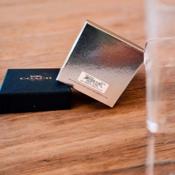 Coach Signature Drop Earrings – Timeless Elegance - Picture 4 of 4